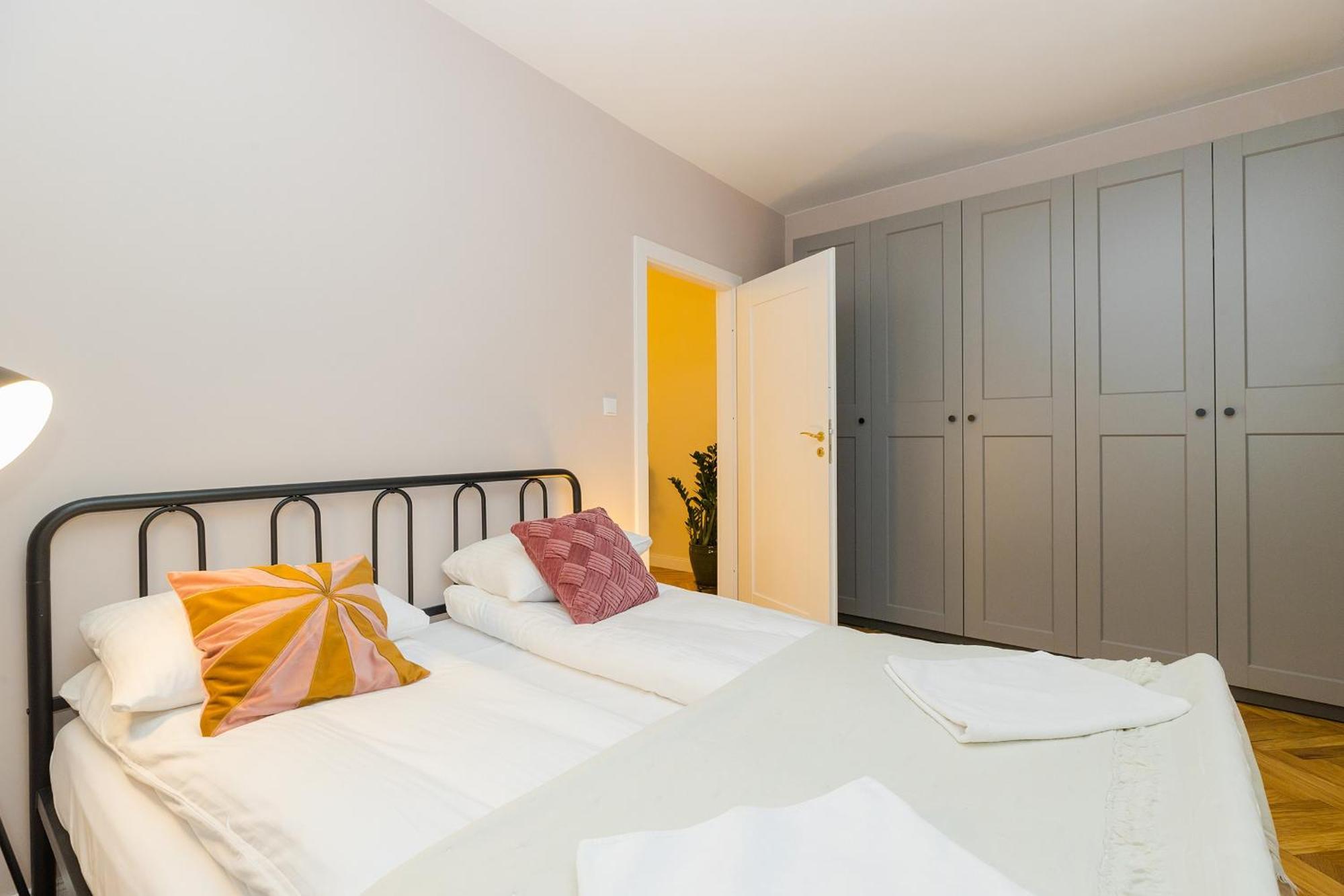 Shortstaypoland Targowa B160 Varsóvia Exterior foto